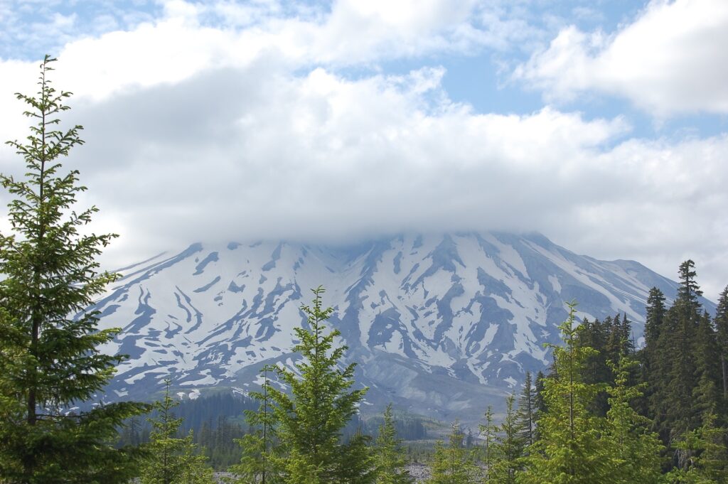 Mt St Helens Oregon Road Trip for families