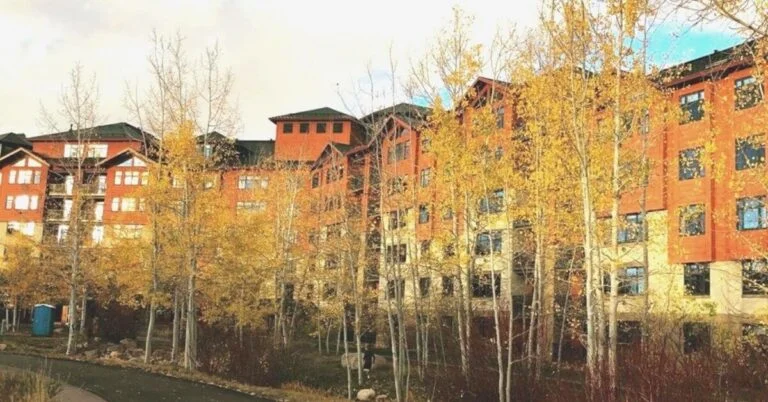 Steamboat Grand reviews feature image