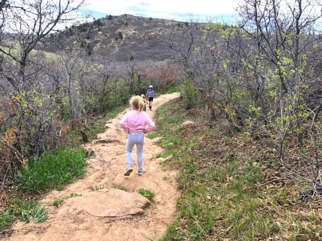 girl hiking in Roxborough State Park