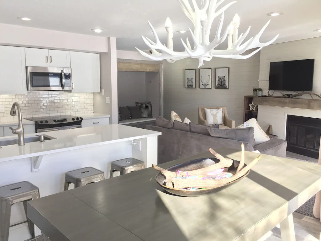 posh condo in Grand Lake