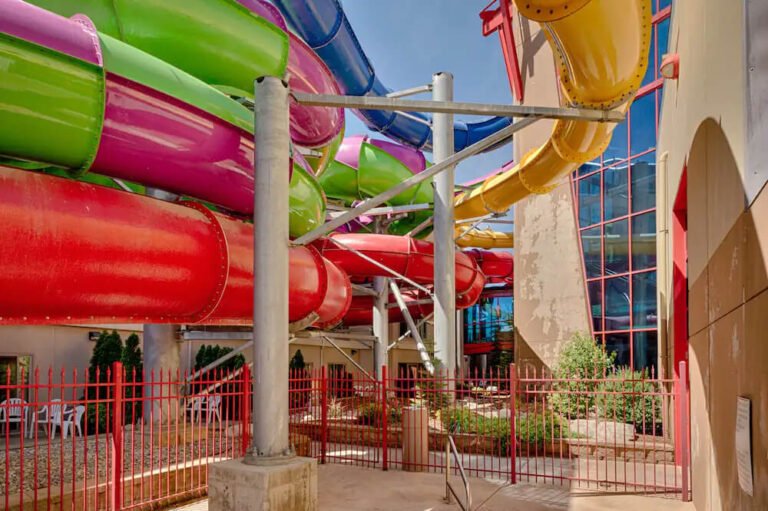 Best Waterpark Hotels in the US- State by State hotels