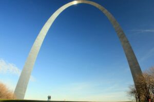 cheap family vacations gateway arch