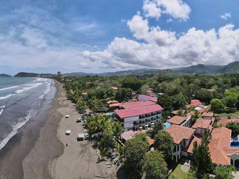 houses on the beach in Jaco